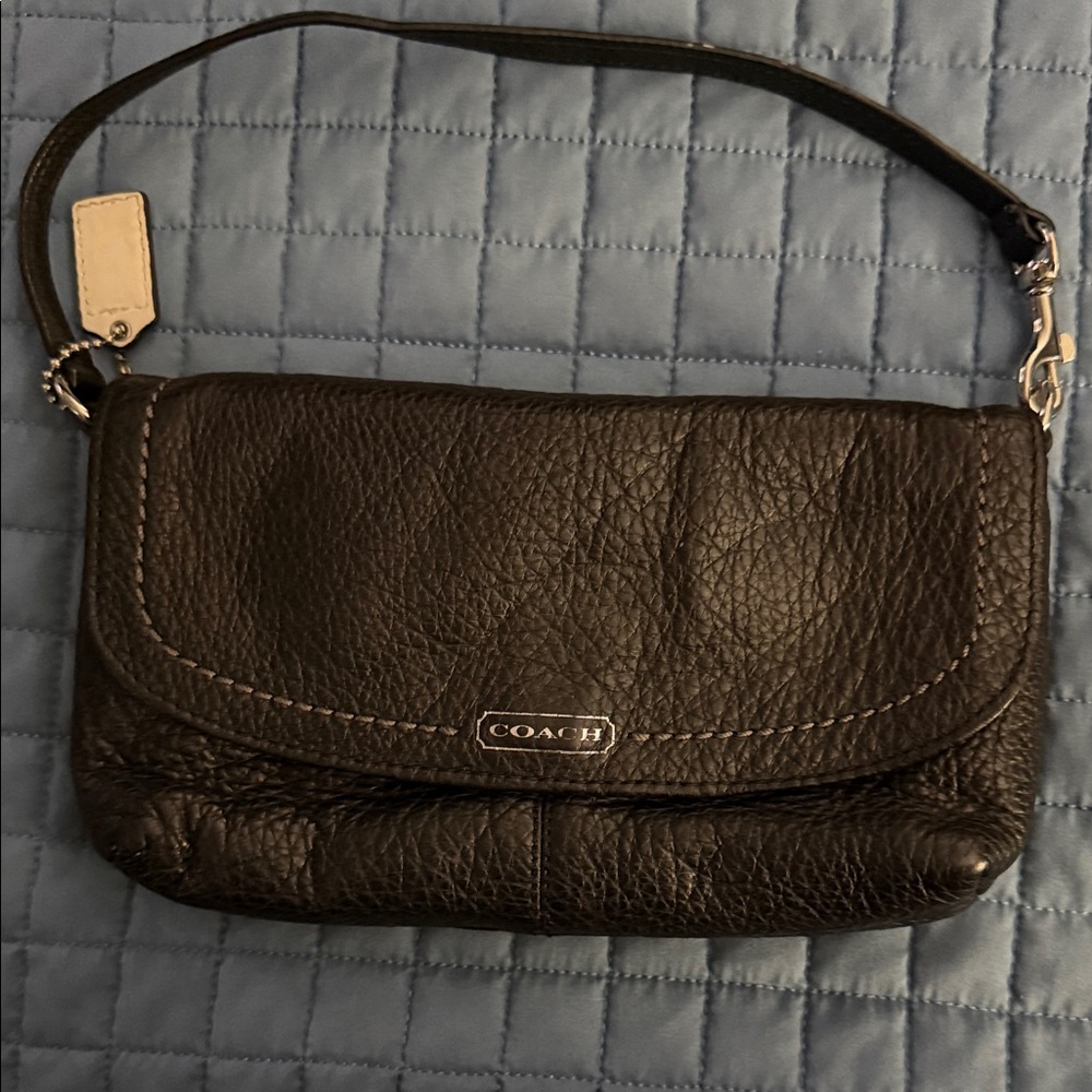 Coach clutch / wristlet